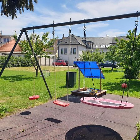Silver Lodge Apartments Эгер Экстерьер фото