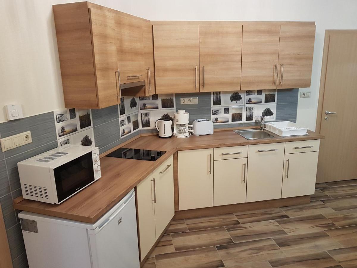 Silver Lodge Apartments Эгер Экстерьер фото
