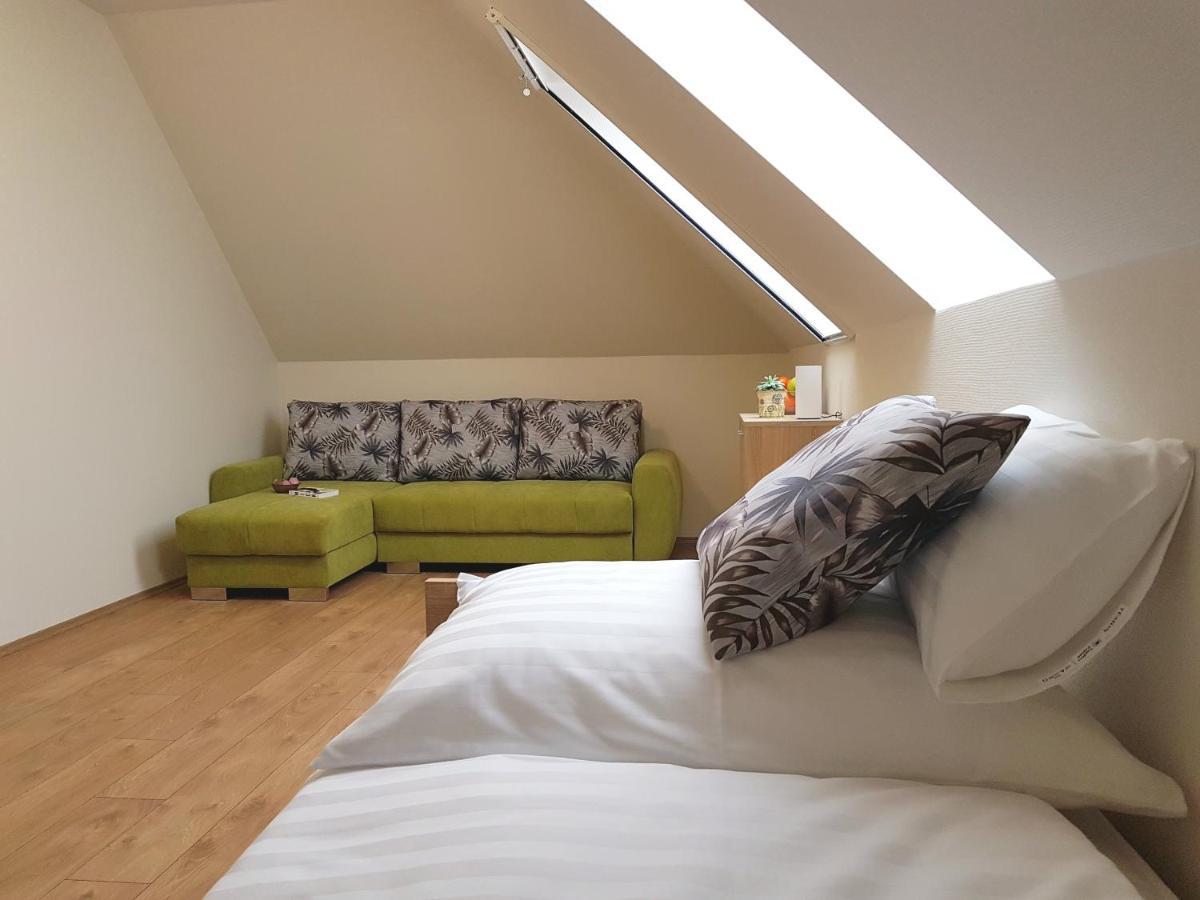 Silver Lodge Apartments Эгер Экстерьер фото