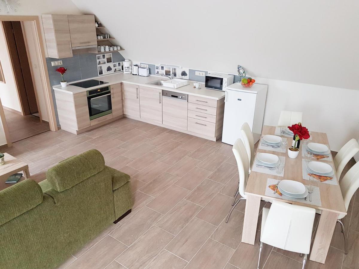 Silver Lodge Apartments Эгер Экстерьер фото