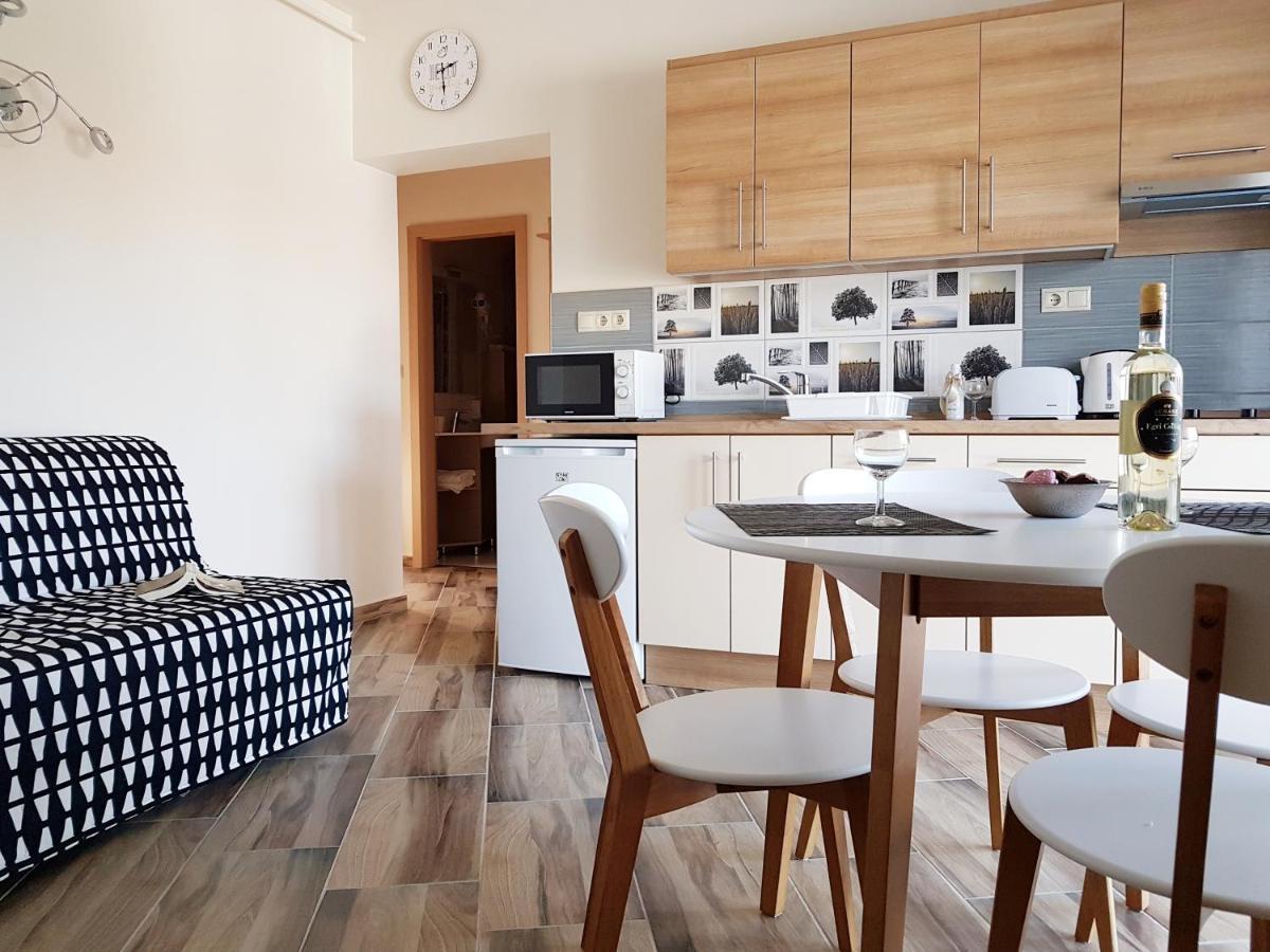 Silver Lodge Apartments Эгер Экстерьер фото
