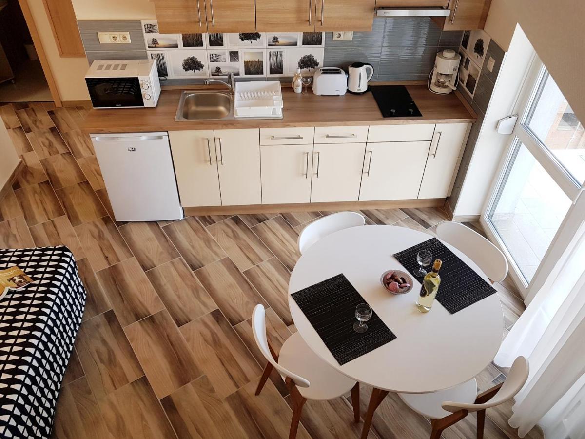 Silver Lodge Apartments Эгер Экстерьер фото