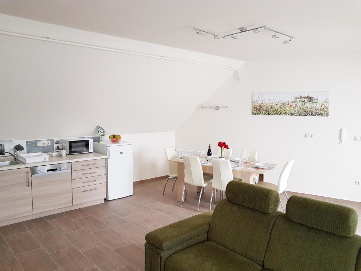 Silver Lodge Apartments Эгер Экстерьер фото