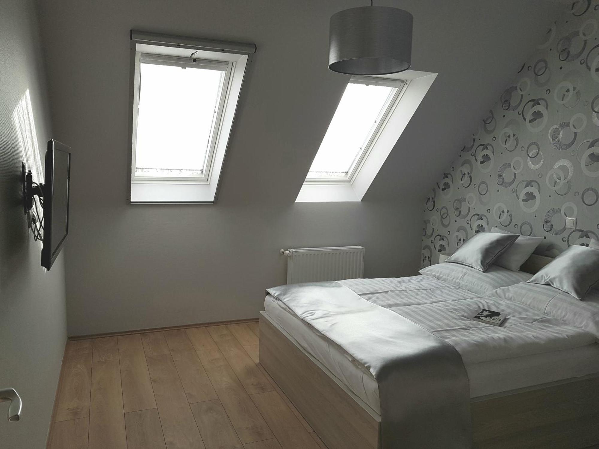 Silver Lodge Apartments Эгер Номер фото